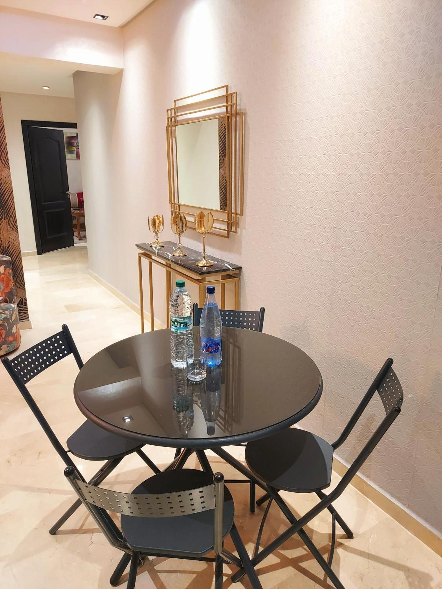 Luxury Downtown Apartment Of 80M2 In Front Of Hassan 2 Mosque And Sea From Family , Pour Famille , Interdit Couples Araabic Non Marie, Forbidden Unmarried Araabic Couples Basement Car Park Casablanca Zewnętrze zdjęcie