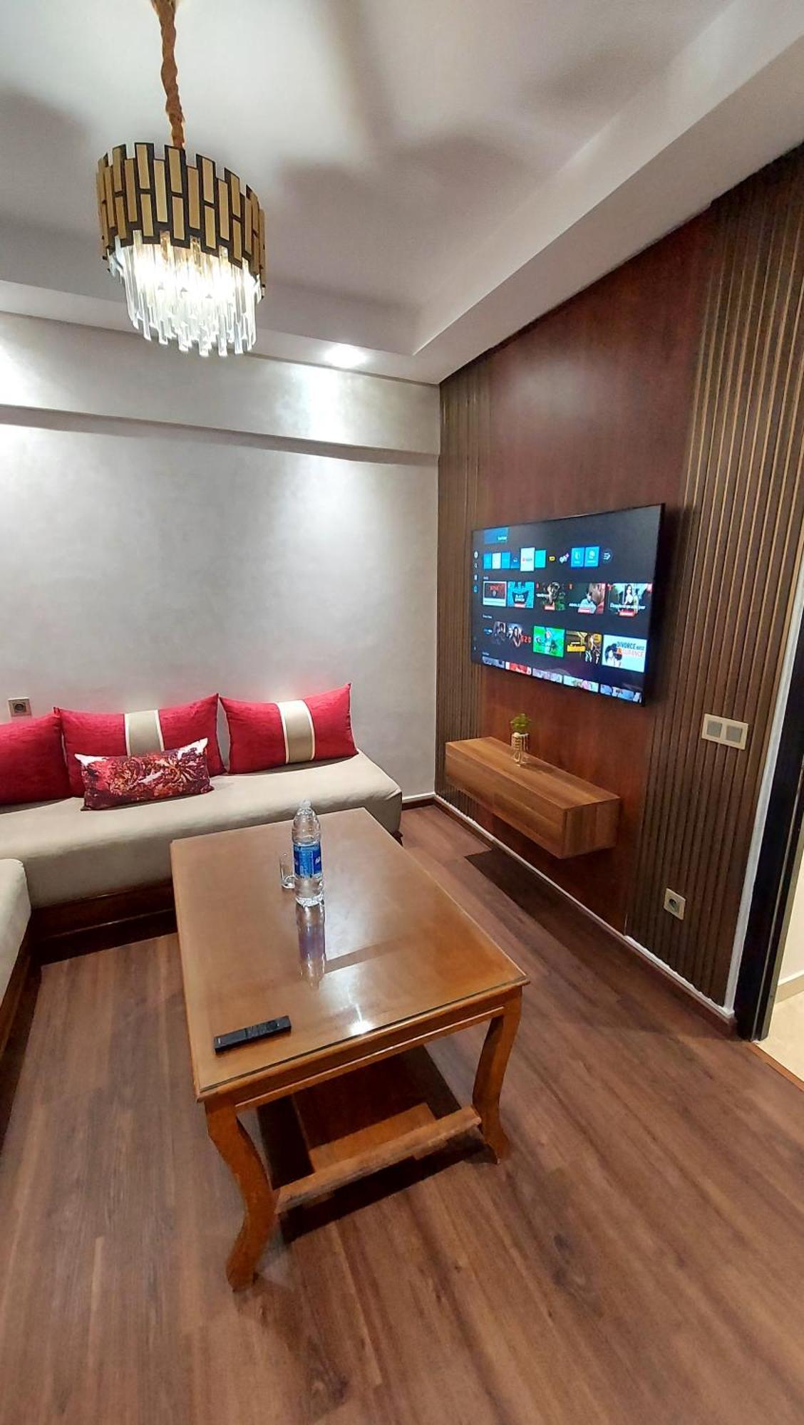 Luxury Downtown Apartment Of 80M2 In Front Of Hassan 2 Mosque And Sea From Family , Pour Famille , Interdit Couples Araabic Non Marie, Forbidden Unmarried Araabic Couples Basement Car Park Casablanca Zewnętrze zdjęcie